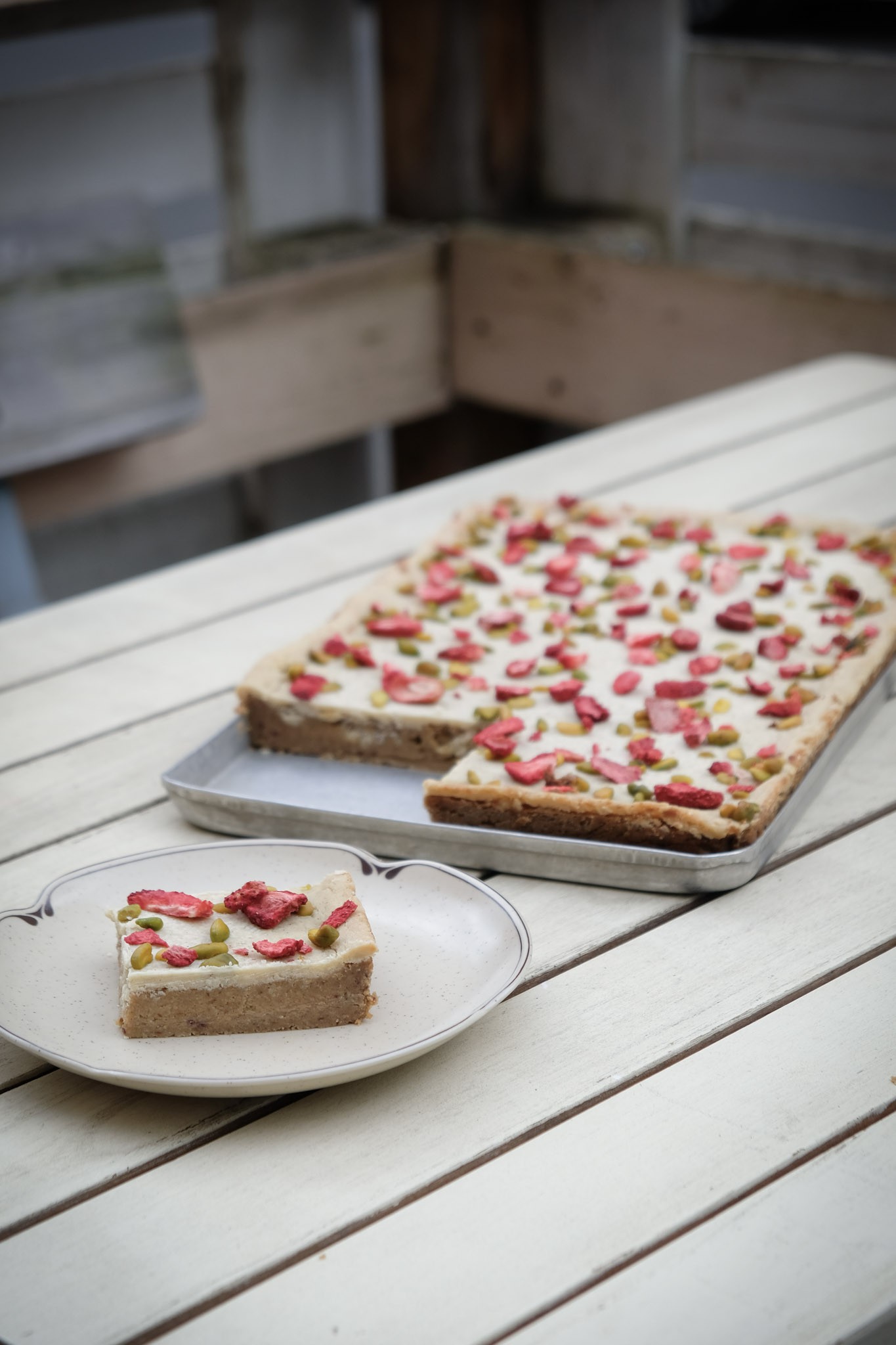White Choc Erdbeer Blondie
